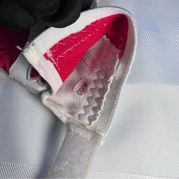 ***NWOT*** Under Armour Clean Up Batting Gloves Red & Gray - Picture 5 of 8